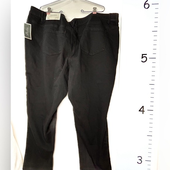 CJ Banks Pants - CJ Banks Signature Slimming Tapered Mid Rise Black Jeans 24W‎ NWT